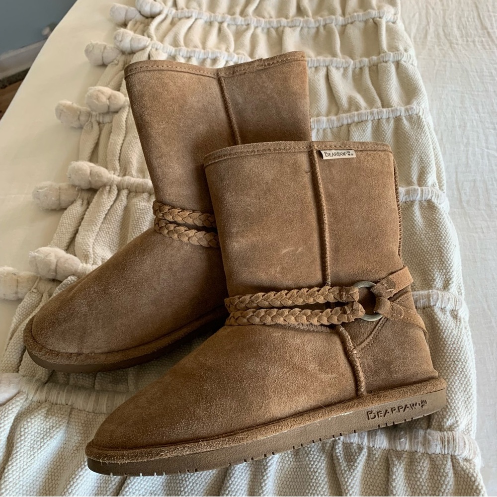 BEARPAW BOOTS Adele braided harness removable strap Tan suede ugg style size 11
